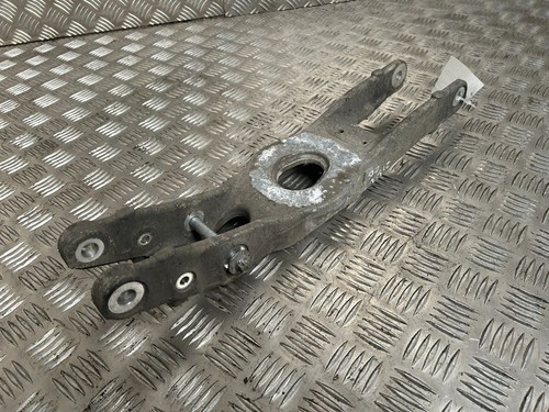 Mercedes-Benz E W213 2017 Querlenker Achsschenkel hinten A2053300 140kW UTO61363