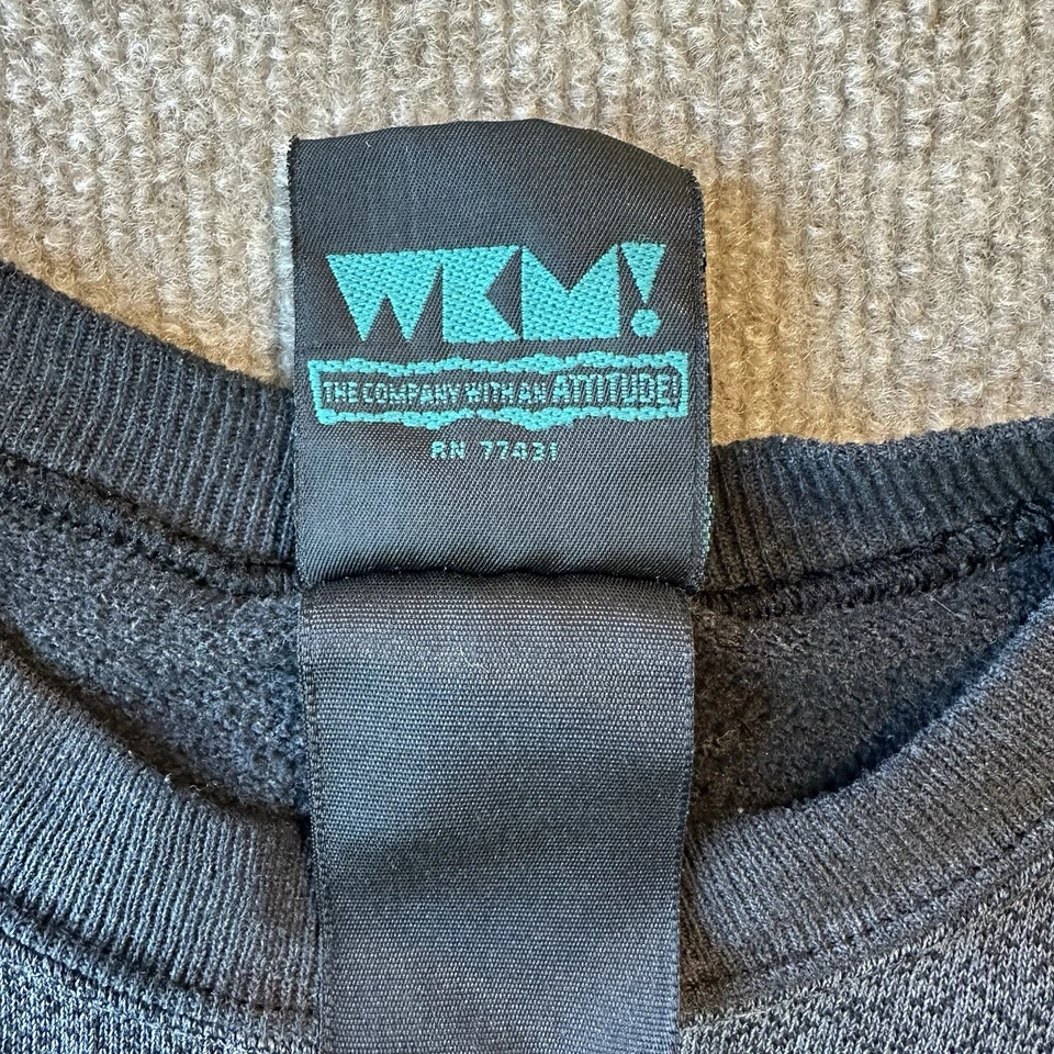 Vintage Faded Wolf Sweatshirt Woman’s Large Black Long Sleeve Nature Logo 90s - Image 4 of 4