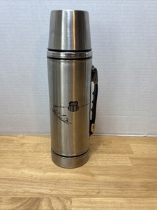 VTG UNION PACIFIC RAILROAD THERMOS Swan Vacuum Systems READ