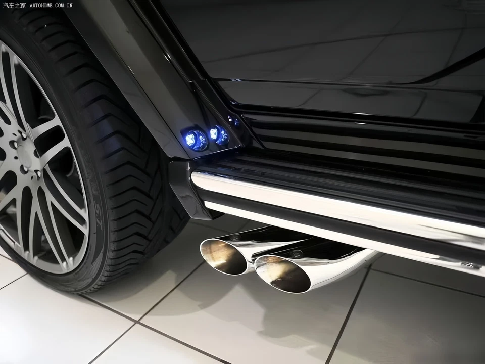 Puntas de tubo silenciador de escape de coche para Mercedes Benz W464 G500 G550 G63 Clase G 16-23 Foto 2 de 4