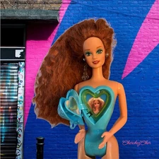 Vintage 1993 Locket Surprise Kayla Barbie Doll Red Carrot Hair Blue Heart