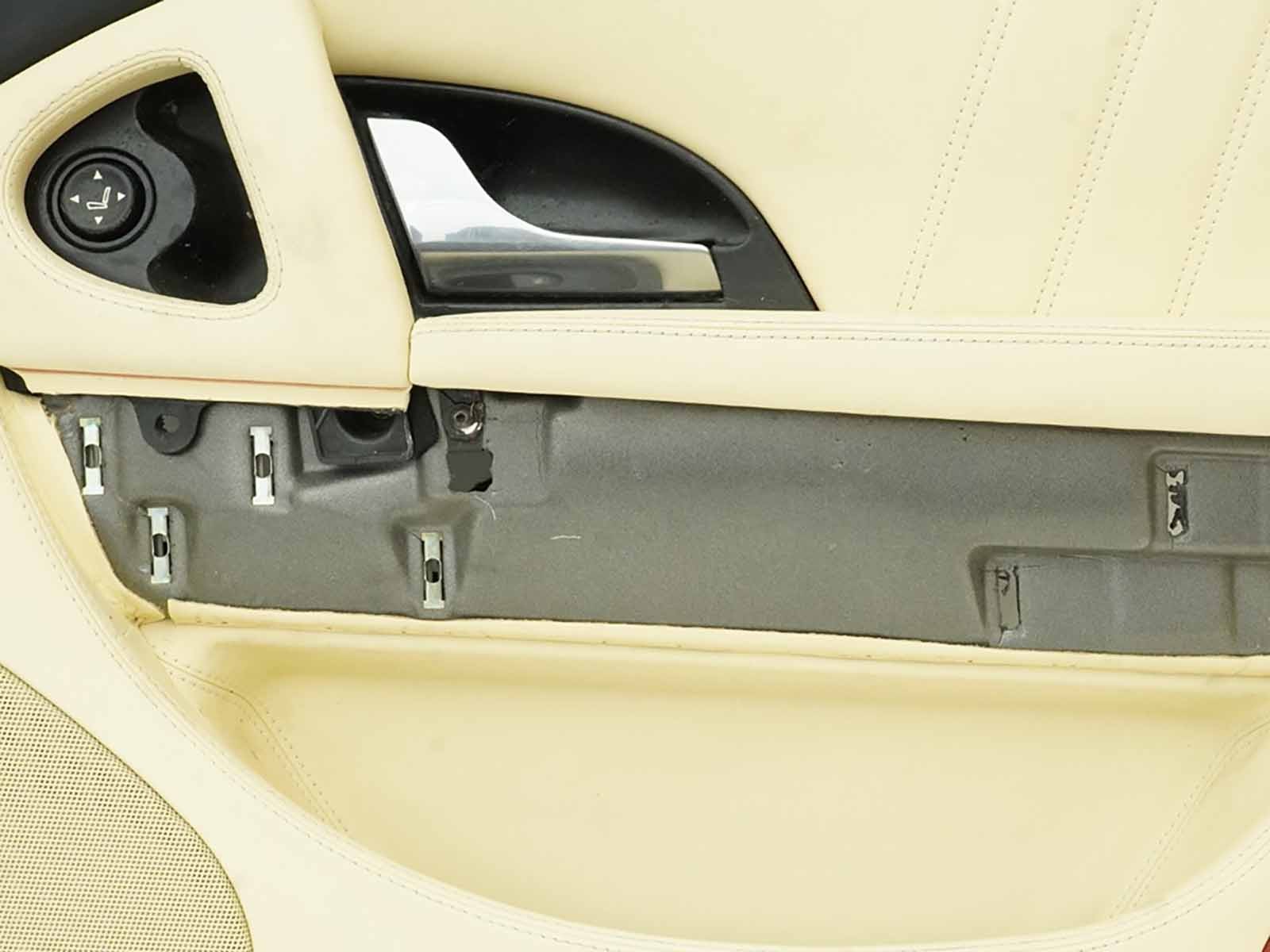 2003-2013 Maserati Quattroporte M139 Rear Right Inner Door Panel Cover 66939700