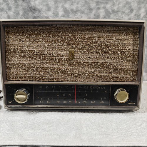 Vintage 1950s Zenith C724G AM/FM Tube Radio - Retro Beige - Tested ...