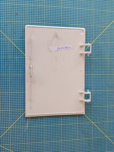 Wartungssklappe links unten BOSCH 00671208 für Trockner