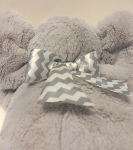Bearington Baby Collection Grigio Peluche Posa Elefante Lovey Fiocco Raso 15" - Foto 5 di 9