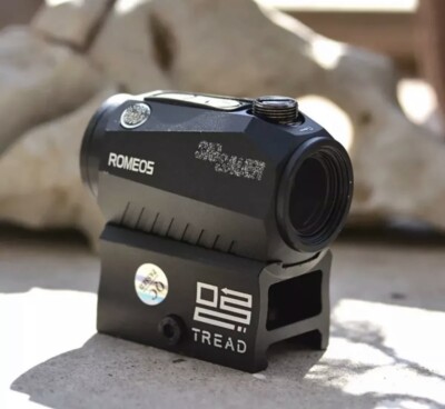 【実物正規品】SIG SAUER SOR52001 ROMEO5ドットサイト SIG SAUER ROMEO5 1x20mm 2 MOA Red Dot Sight - SOR52001 for