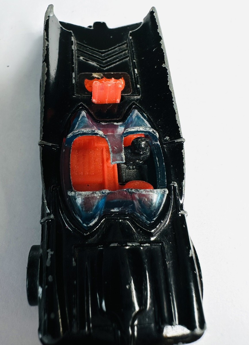 【ヴィンテージ】■ コーギートイズ バットモービル イギリス製 1976 Corgi Juniors Batmobile W/ Batman 1:64 Scale Toy DC