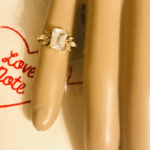 10K YELLOW GOLD WHITE TOPAZ RING SIZE 4 - Picture 2 of 7