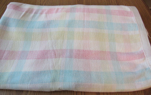 Vintage Lightweight Pastel Checked Flannel Blanket w Satin Trim 78" x 78" - Picture 2 of 11
