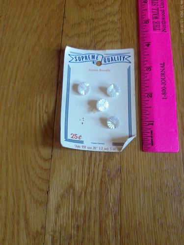 Vintage Aurora Borealis Buttons White Flower Daisy NOS New On Card BEAUTIFUL! - Picture 6 of 12