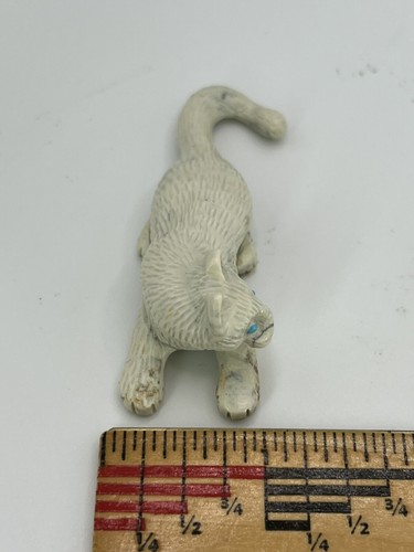 Fetiche gato león de montaña Zuni de Wilfred Cheama *NUEVO* mármol blanco F4386 - Imagen 6 de 7
