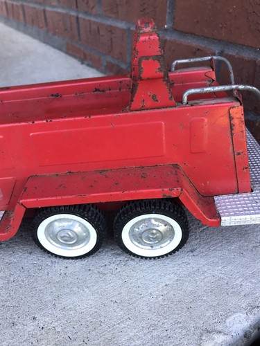VTG NYLINT Fire Dept Aerial Hook Ladder Pressed Steel Fire (Trailer) 24” Used - Picture 10 of 14