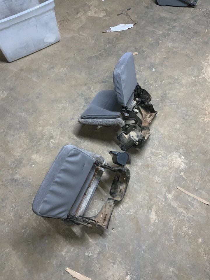 Mazda serie B 1994 conjunto de asientos traseros cabina EXT fabricante original b3000 Foto 2 de 4