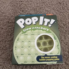 Chuckle & Roar Pop It! Glow in The Dark.