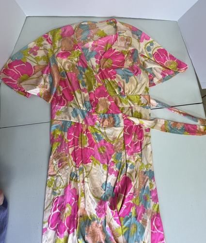 Vintage Vanity Fair Floral Wrap Robe Dress 70s Size 34 Medium ? Pink Flowers Mod - Picture 11 of 23
