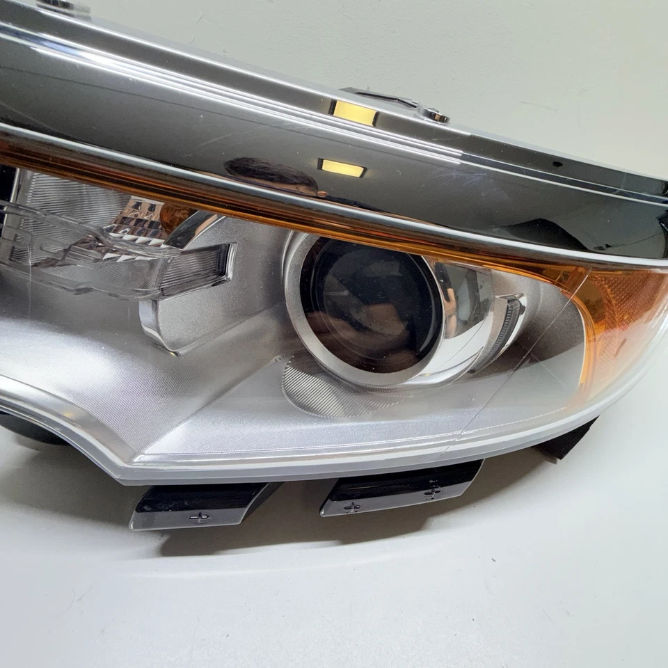 2011-2014 Ford Edge FRONT Left Headlight HALOGEN Assembly OEM BT4Z13008B - Image 3 of 4