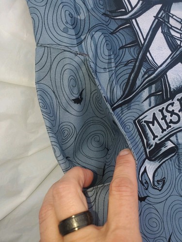 Disney The Nightmare Before Christmas New Scrub Top Women's X Small Black Gray - Picture 4 of 12