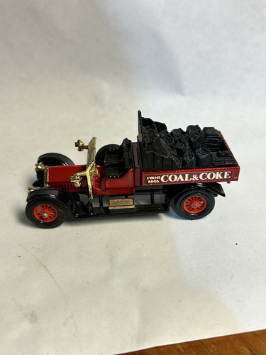 Vintage Diecast Truck Toy Matchbox Yesteryear 1918 Crossley Coal & Coke 4" Red - Picture 1 of 6