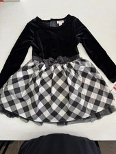 Cat and Jack Girls Dress Size S 6/6X. NWT.