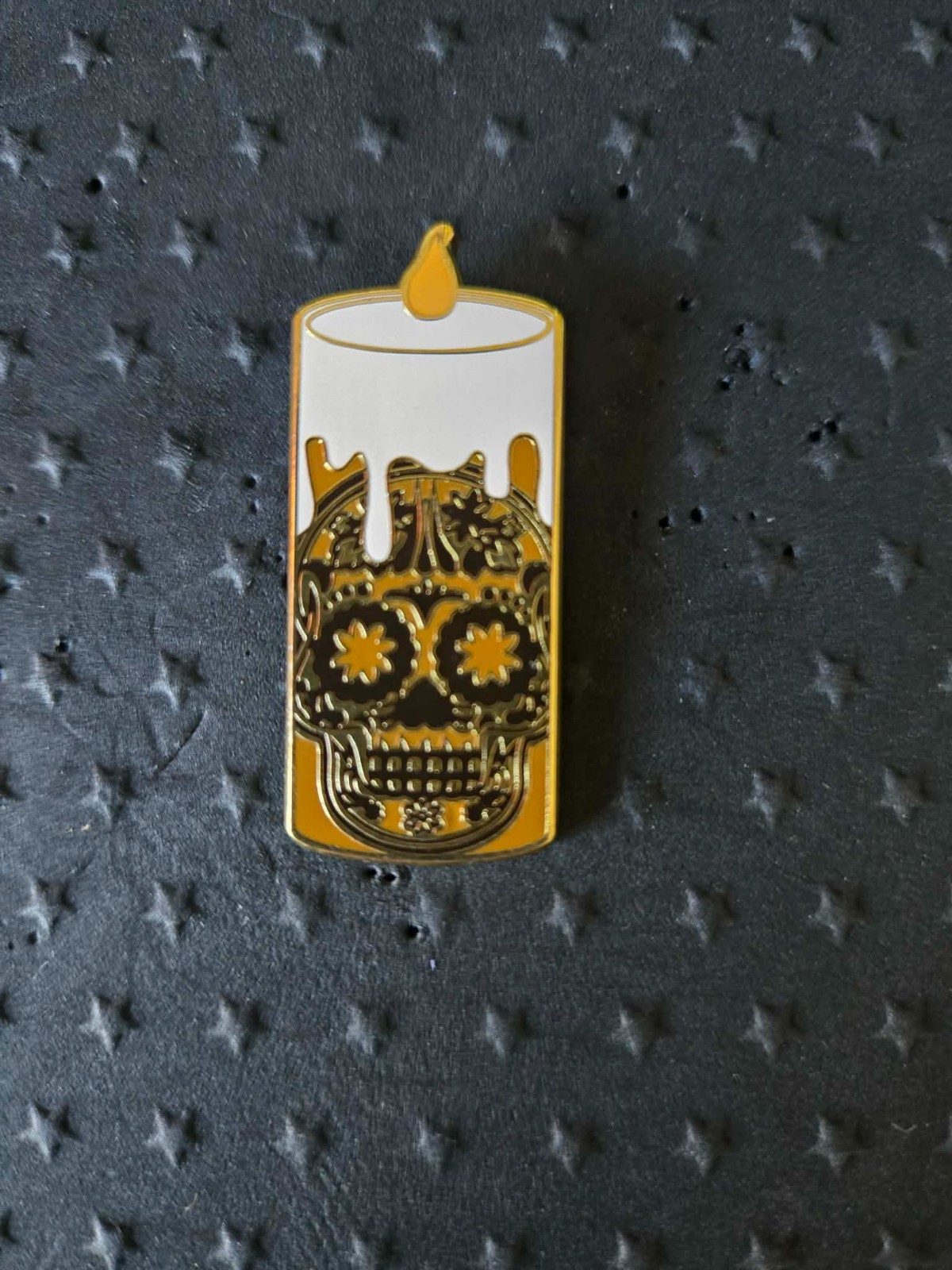 Loungefly Day of the Dead Mystery Pin - White Traditional Ofrenda Candle