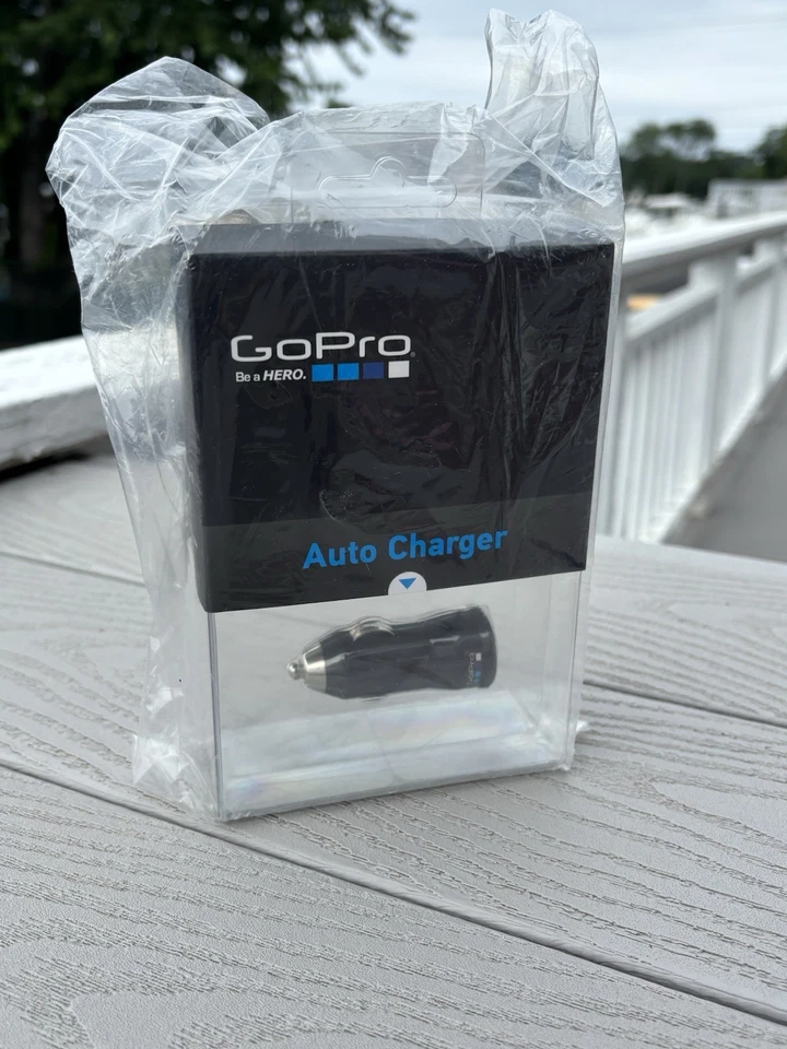 GoPro Auto Charger ACARC-001 - New in Package Sealed - Image 2 of 4