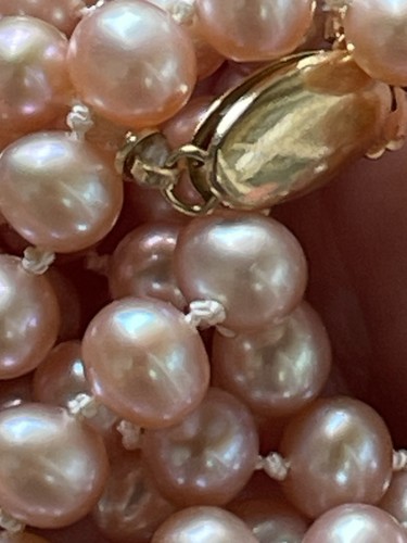 14k Gold 5-6mm Pink Near-Round Freshwater Pearls 23 inch Necklace VTG Reflective - Picture 9 of 15