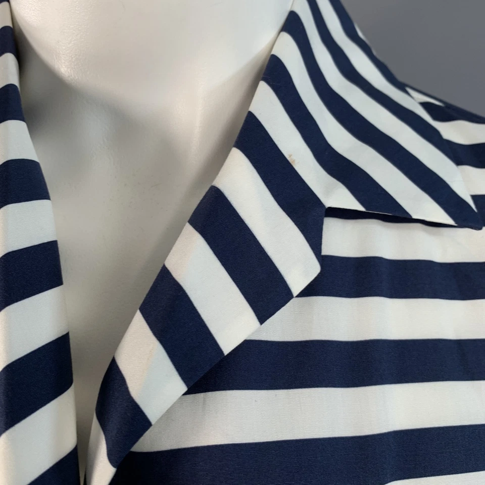 Blusa casual LORO PIANA tamanho 6 branca azul marinho listra de algodão um bolso - Imagem 4 de 4