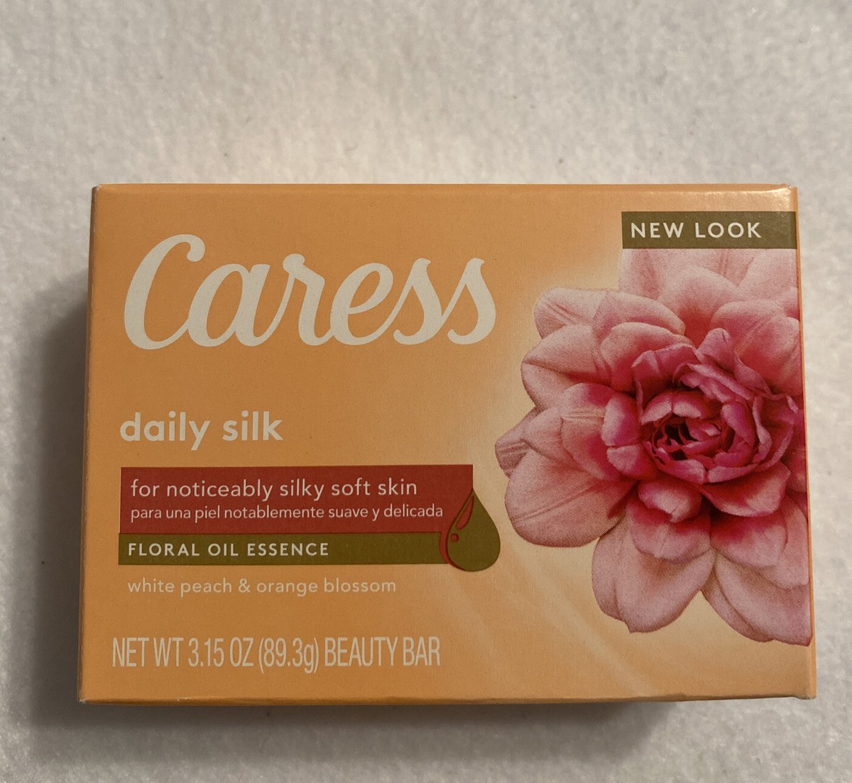 Caress Daily Silk Floral Oil Essence Soap 2 Bars 3.15 Oz. Ea. for