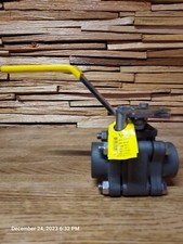 Apollo 83A-145-01 (1 in) Three-Piece Female Full Port Ball Valve with SS B&S New