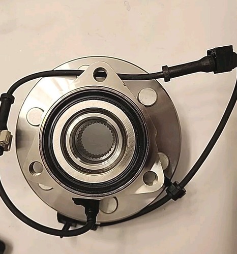 Rear Wheel Hub for Chevrolet Avalanche, Express, Suburban REPC28370 "NEW" - Picture 4 of 4