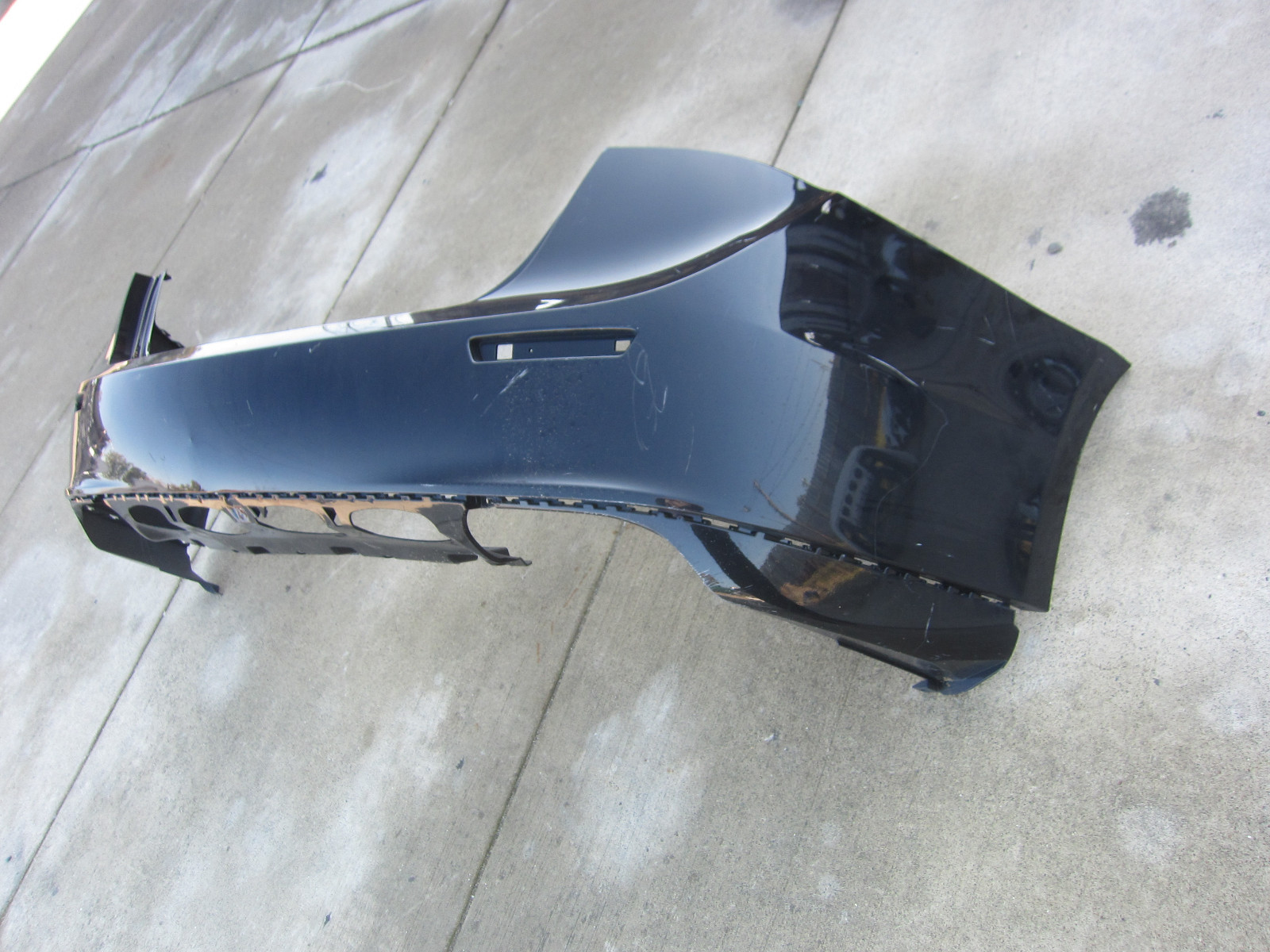 Maserati Ghibli 2014-17  Rear Bumper Cover / (Black)  -   673004365