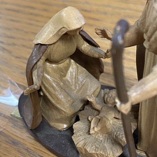 Mary Joseph Jesus Manger Scene Birth Made in Italy Intricate Design - Picture 2 of 5