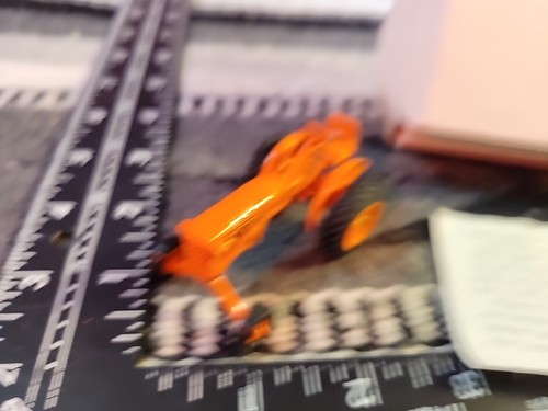 Allis Chalmers B 1/43 Diecast Farm Tractor Replica Collectible - Picture 6 of 13