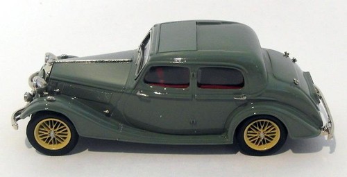 Lansdowne Models 1/43 Scale LDM74 - 1937 Riley 12/4 Continental Sedan - Green - Picture 4 of 5