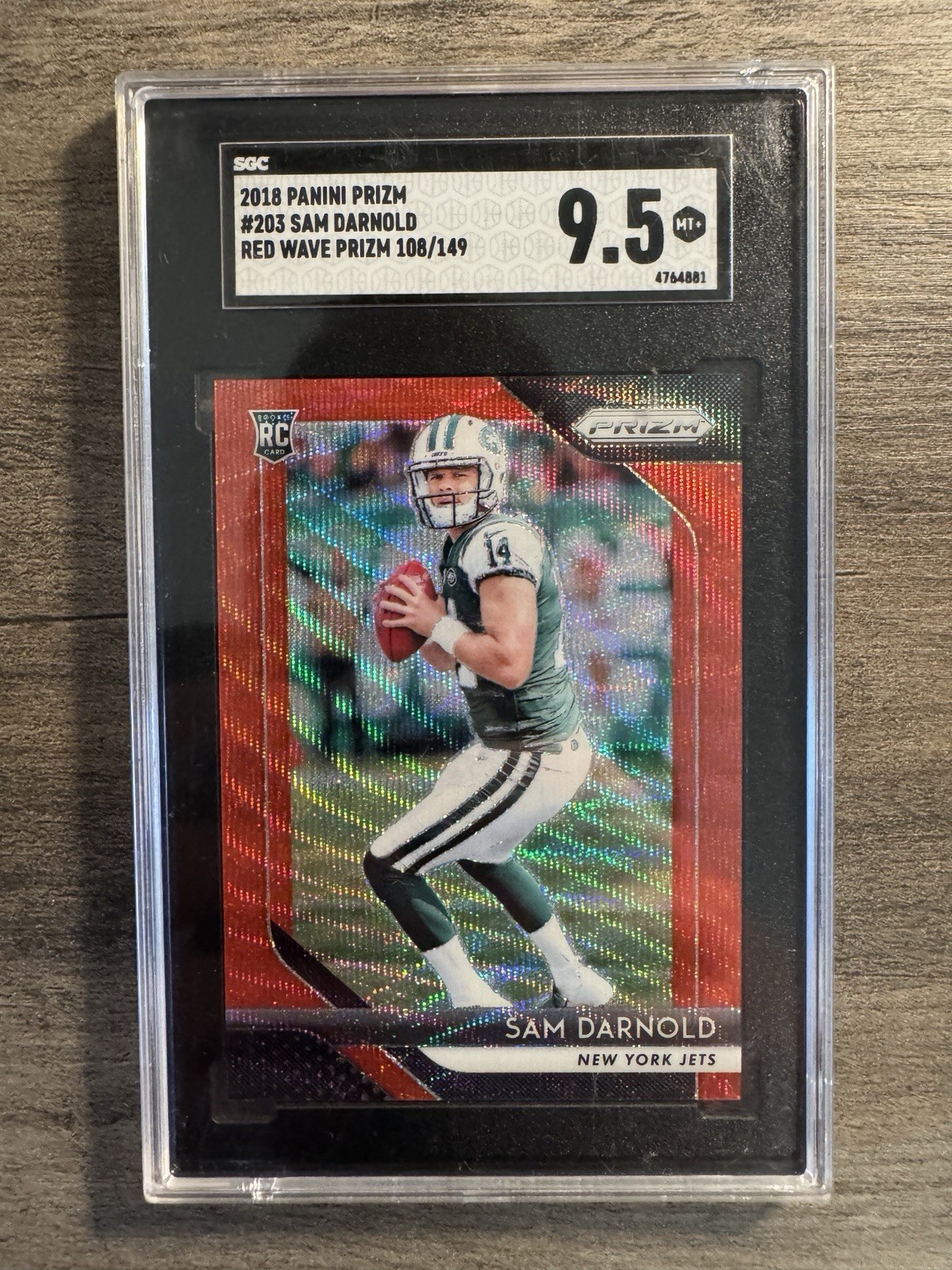 2018 Panini Prizm Sam Darnold Red Wave Prizm /149 Rookie RC #203 SGC 9.5