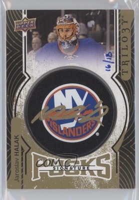 2017 Upper Deck Trilogy Signature Pucks Team Logo 16/18 Jaroslav Halak Auto 0c3