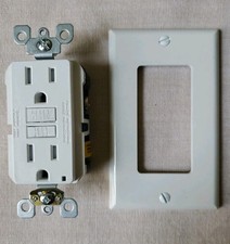 Leviton GFCI Duplex 15A 125V - White