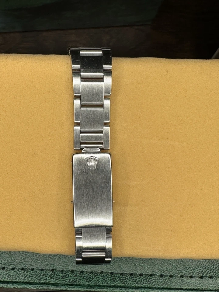 ROLEX 34MM Stainless Steel Air-King OYSTER 5500 with 1530 movement  Silver Dial - Image 3 of 4