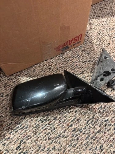 2006 2007 BMW 530i 530xi Front Right Passenger Side View Power Mirror