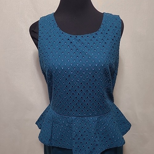 Banana Republic Peplum Dress Womens Size 6 Eyelet Lace Top Pencil Skirt Teal - Picture 2 of 12