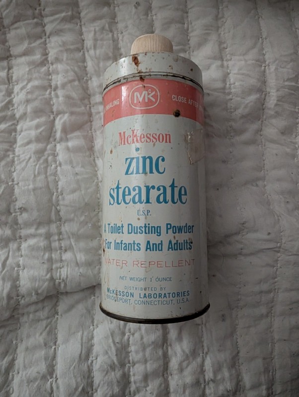 VINTAGE McKesson's Zinc Stearate "A Toilet Dusting Powder" Tin Shaker