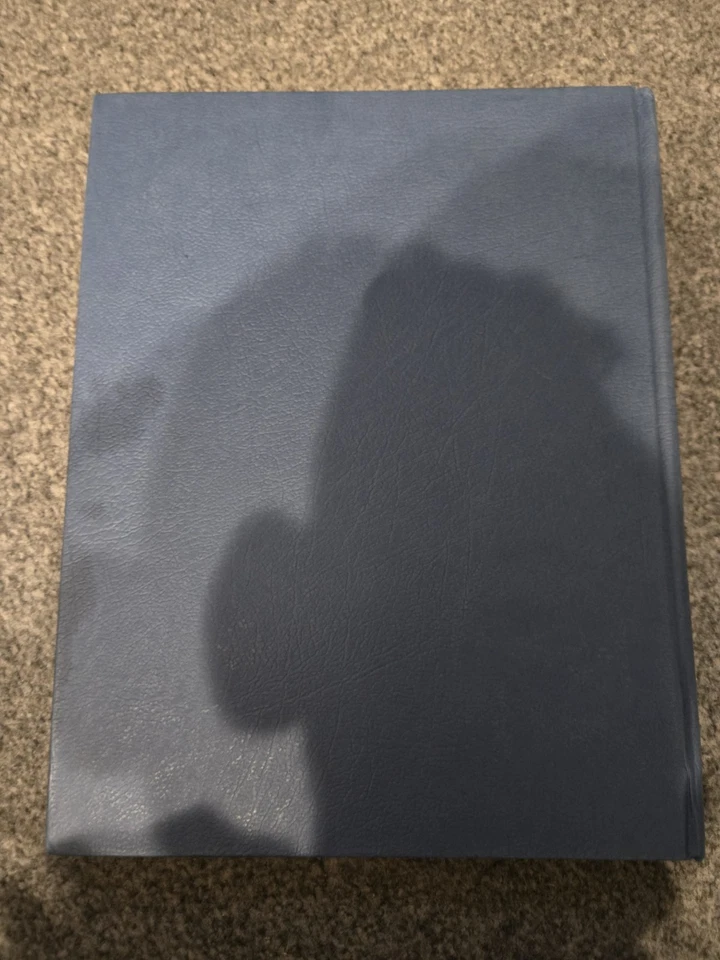 The Legend of Zelda Phantom Hourglass Collectors Edition Guide Hardback Book - Image 2 of 4