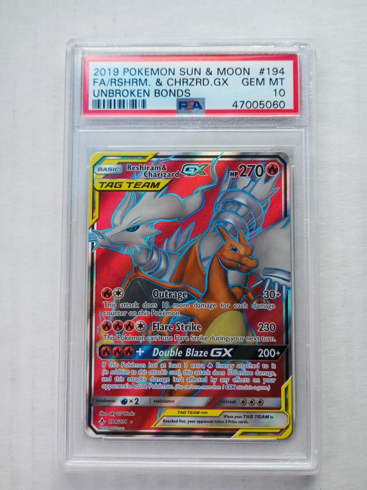 2019 Pokemon Sun & Moon Reshiram & Charizard GX Unbroken Bonds #194 PSA 10