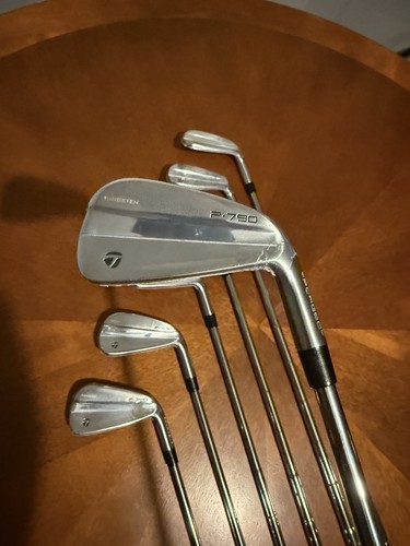 Set De Fers Taylormade P790 2023 – 4-PW, Shaft Dynamic Gold 105 S300, Droitier, Bon état