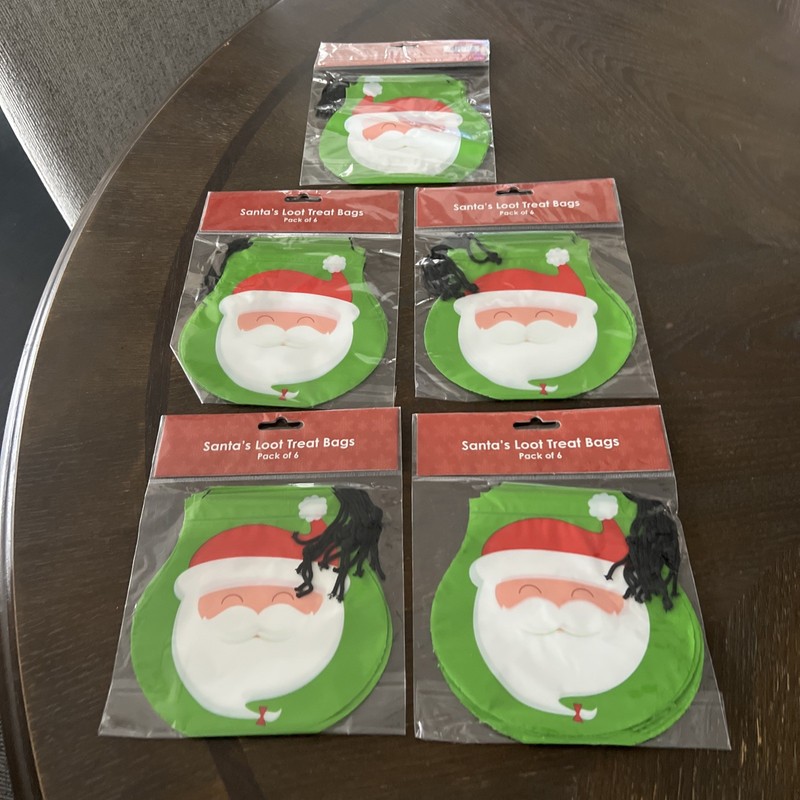30  Santa Cellophane Favour Treat Sweet Party Loot Bags New Sealed Package