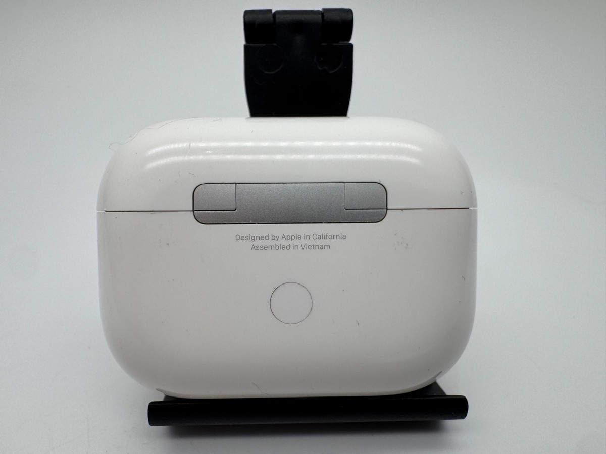 GENUINE APPLE MagSafe Wireless Charging Case for Apple AirPods Pro