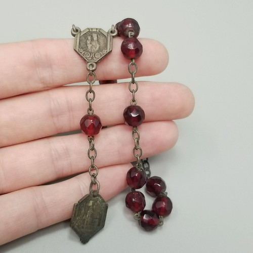 Rosario vetro rosso vintage Saint Anne De Beaupre perline vetro rosso 10 pollici - Foto 2 di 8