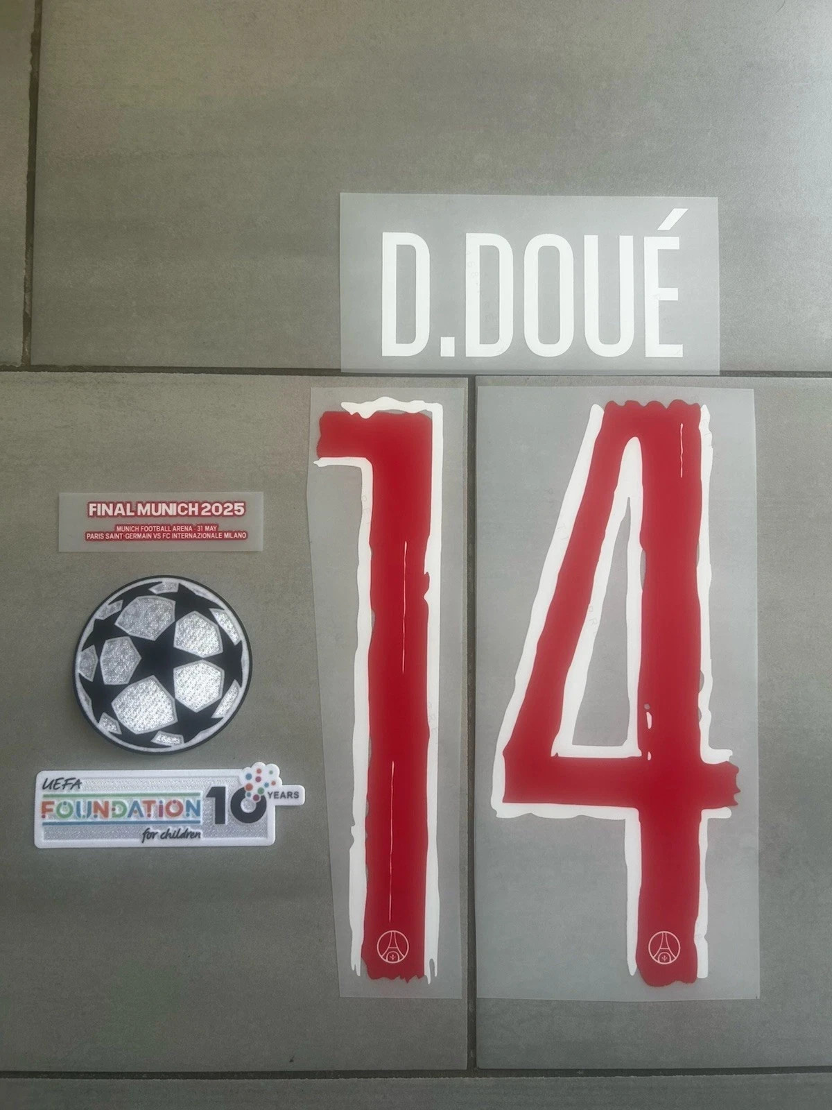 Flocage D.DOUE #14 PSG thermocollant avec kit patch LDC pour adulte