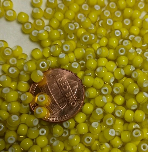 White Heart Beads - Lemon Yellow - Approx 4x2.5 mm - 200 Beads
