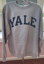 Yale University Champion Size Medium Crewneck Sweatshirt 50/50